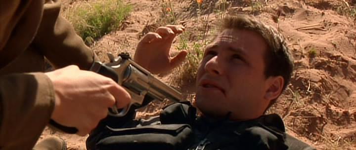 Кадр из фильма Сломанная Стрела / Broken Arrow (1996)