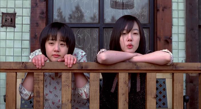 Кадр из фильма История двух сестер / Janghwa, Hongryeon (2003)