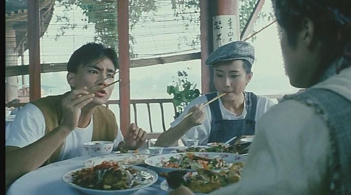 Кадр из фильма Железная обезьяна 2 / Gaai tau saat sau (1996)