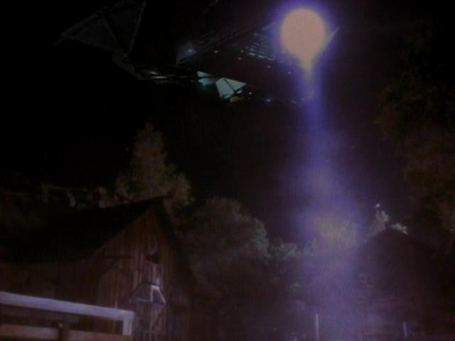 Кадр из фильма Тайные пришельцы / The Silencers (1996)