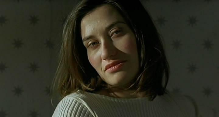 Кадр из фильма Читай по губам / Sur mes lèvres (2003)
