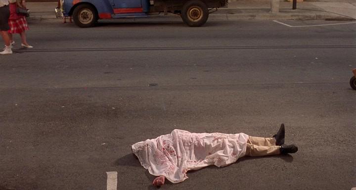 Кадр из фильма Запекшаяся кровь / Curdled (1996)