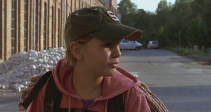 Кадр из фильма Волчье лето / Ulvesommer (2003)