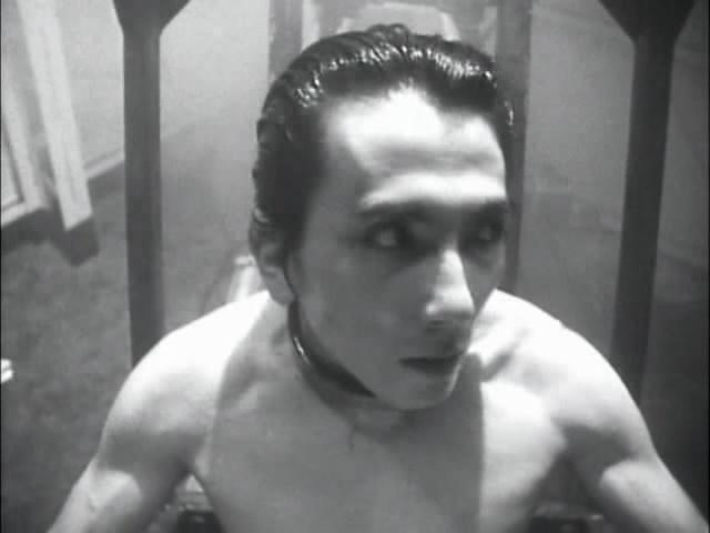 Кадр из фильма Любовь к резине / Rubber's Lover (1996)