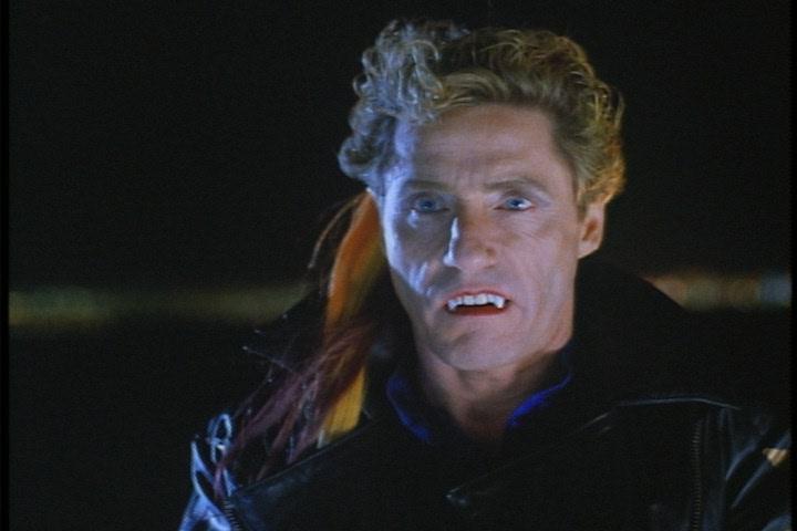 Кадр из фильма Вампирелла / Vampirella (1996)