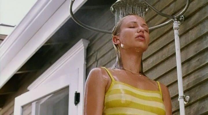 Кадр из фильма Как удержаться на плаву / Head Above Water (1996)