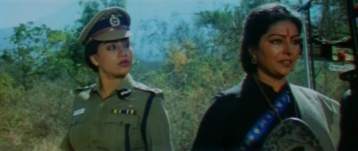 Кадр из фильма Игрок №1 / Khiladi No 1 (1997)