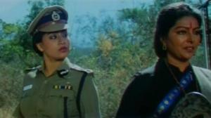 Кадры из фильма Игрок №1 / Khiladi No 1 (1997)