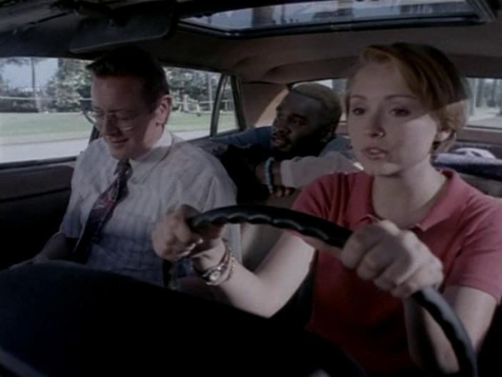 Кадр из фильма Автомобиль-беглец / Runaway Car (1997)