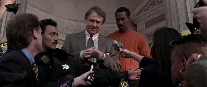Кадр из фильма Городская полиция / Metro (1997)
