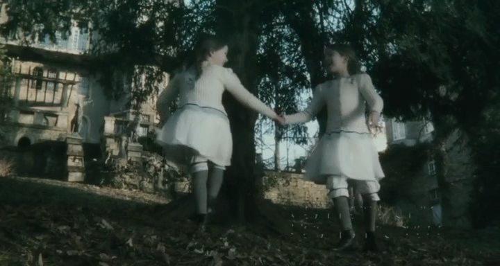 Кадр из фильма Сестры – близнецы / De tweeling (2002)