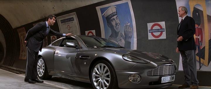 Кадр из фильма Джеймс Бонд 007: Умри, но не сейчас / 007: Die Another Day (2002)