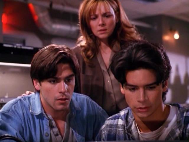 Кадр из фильма Вторжение / Invasion (1997)