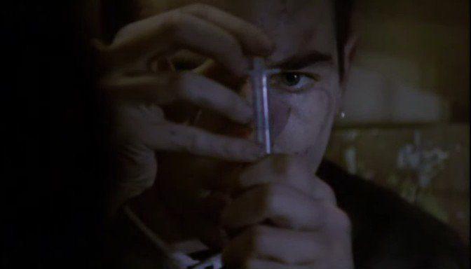Кадр из фильма Не глотать / Nil by Mouth (1997)
