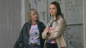Кадры из фильма Большие девочки не плачут / Große Mädchen weinen nicht (2002)