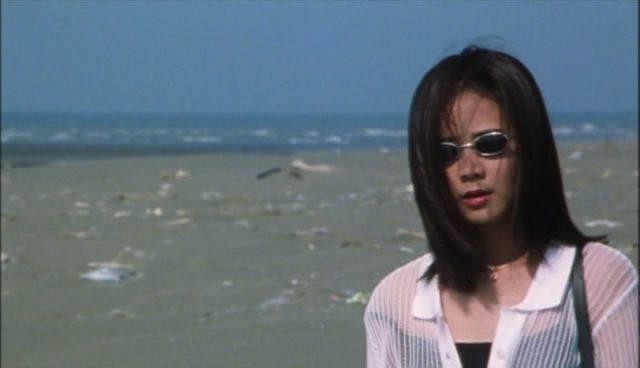 Кадр из фильма Мокрая псина / Gokudô kuroshakai (1997)