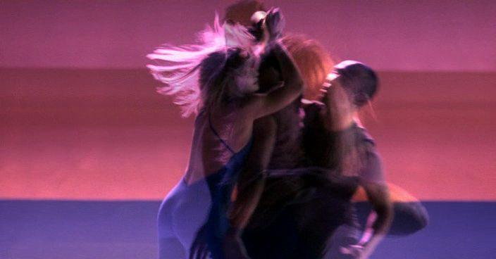 Кадр из фильма Время танцевать / A Time for Dancing (2002)
