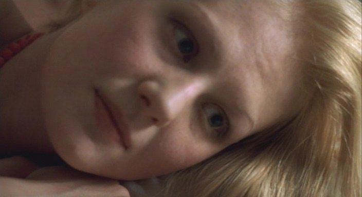 Кадр из фильма Небо. Самолет. Девушка. (2002)