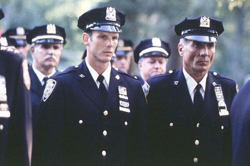 Кадр из фильма Полицейские / Cop Land (1997)