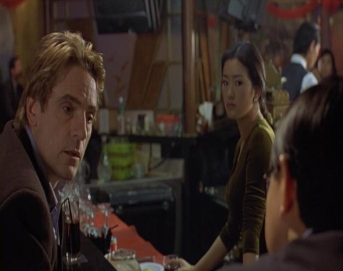 Кадр из фильма Китайская шкатулка / Chinese Box (1997)