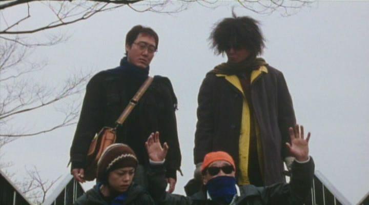 Кадр из фильма Шангрила / Kin'yû hametsu Nippon: Tôgenkyô no hitobito (2002)