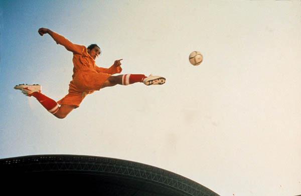 Кадр из фильма Убойный футбол / Shaolin Soccer (2002)