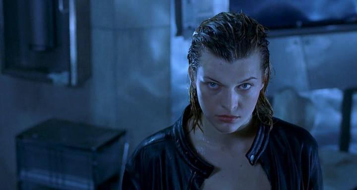 Кадр из фильма Обитель зла / Resident Evil (2002)