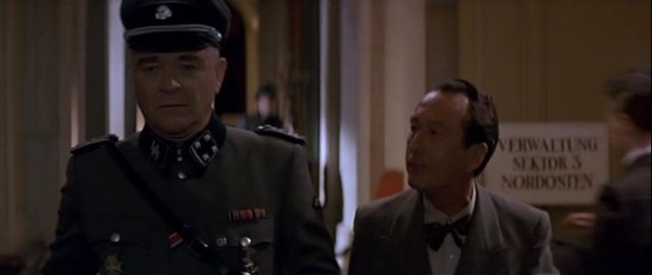 Кадр из фильма Чужая родня / Monsieur Batignole (2002)