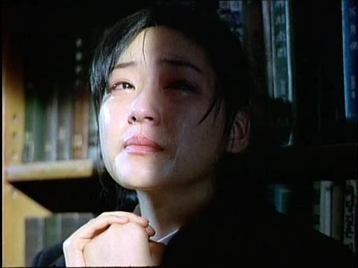 Кадр из фильма Шепот стен / Yeogo goedam (1998)