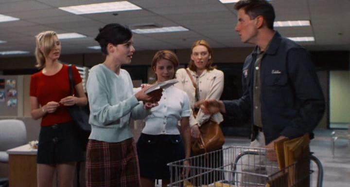 Кадр из фильма Девушки из офиса / Clockwatchers (1998)