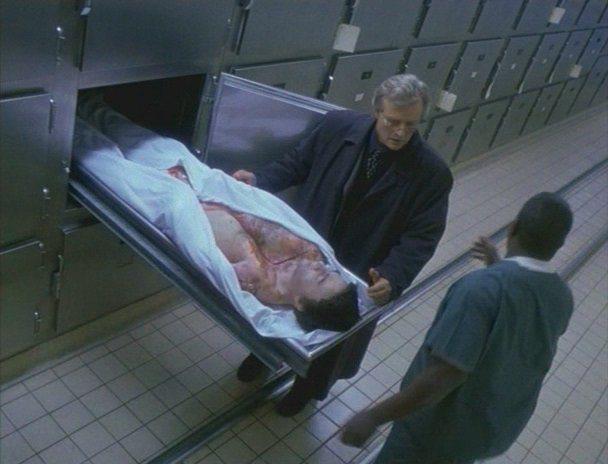 Кадр из фильма Собиратель костей / Bone Daddy (1998)