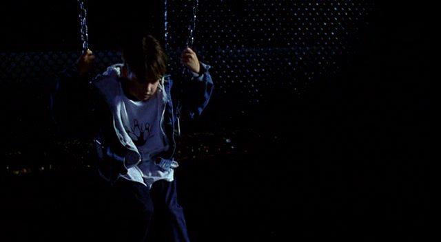 Кадр из фильма Яркое движение / Luminous Motion (1998)