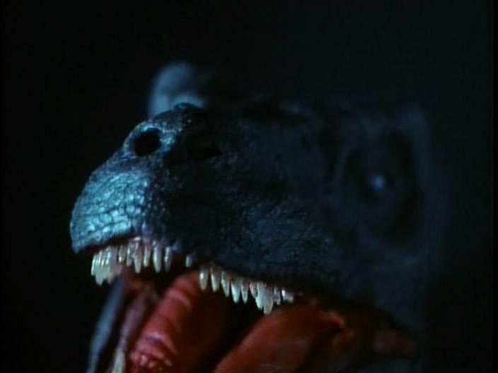 Кадр из фильма Раптор / Raptor (2001)