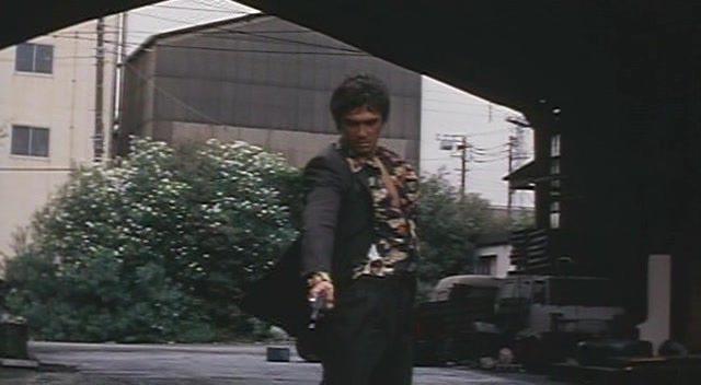 Кадр из фильма Братство якудзы: Война кланов / Araburu tamashii-tachi (2001)