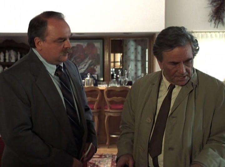Кадр из фильма Коломбо: Звезда и месть / Columbo: Ashes to Ashes (1998)