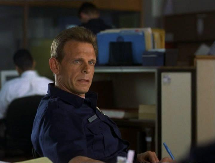 Кадр из фильма Полиция Лос-Анджелеса / L.A.P.D.: To Protect and to Serve (2001)