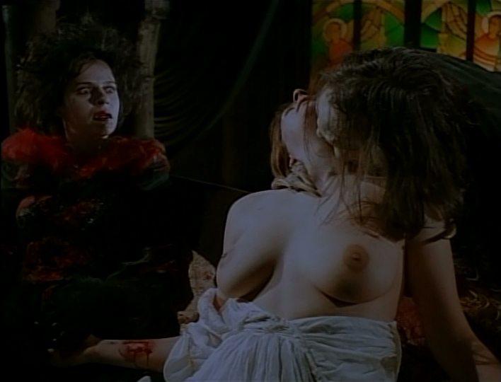 Кадр из фильма Подвиды 4: Кровавая буря / Subspecies 4: Bloodstorm (1998)