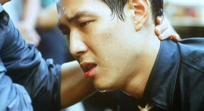 Кадр из фильма Город восходящего солнца / Taeyangeun eopda (1999)