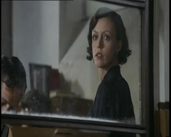 Кадр из фильма Эйми и Ягуар / Aimée & Jaguar (1999)