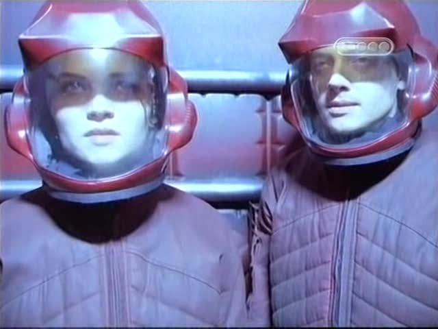 Кадр из фильма Корабль пришельцев / Alien Cargo (1999)