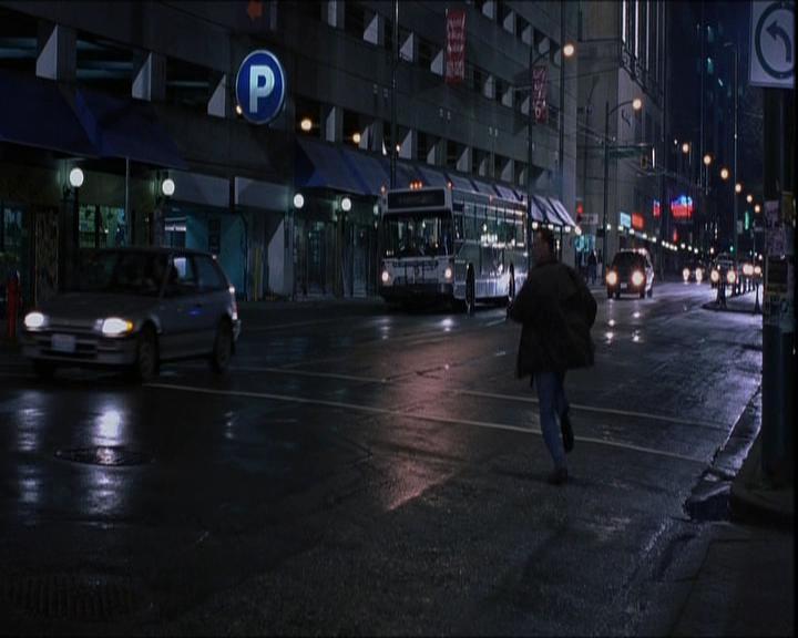 Кадр из фильма Репликант / Replicant (2001)