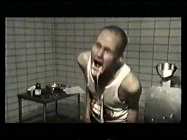 Кадр из фильма Наци зомби. Ужас. Фашистский рок-н-ролл / Terror i Rock «n» Roll Önsjön (2001)
