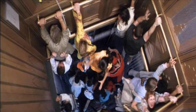 Кадр из фильма Лифт / Down (2001)