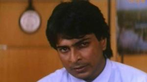Кадры из фильма След шакала / Trishakti (1999)