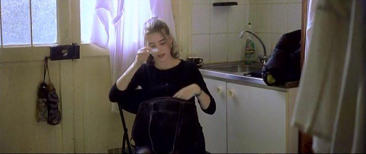 Кадр из фильма Только не скандал / Pas de scandale (1999)