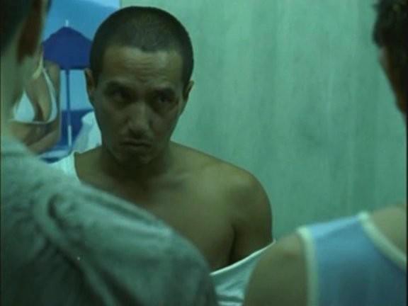 Кадр из фильма Плохой парень / Nappeun namja (2001)