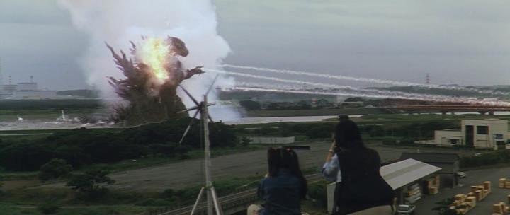 Кадр из фильма Годзилла: Миллениум / Gojira ni-sen mireniamu (1999)