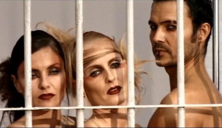 Кадр из фильма Розовая тюрьма / Pink Prison (1999)