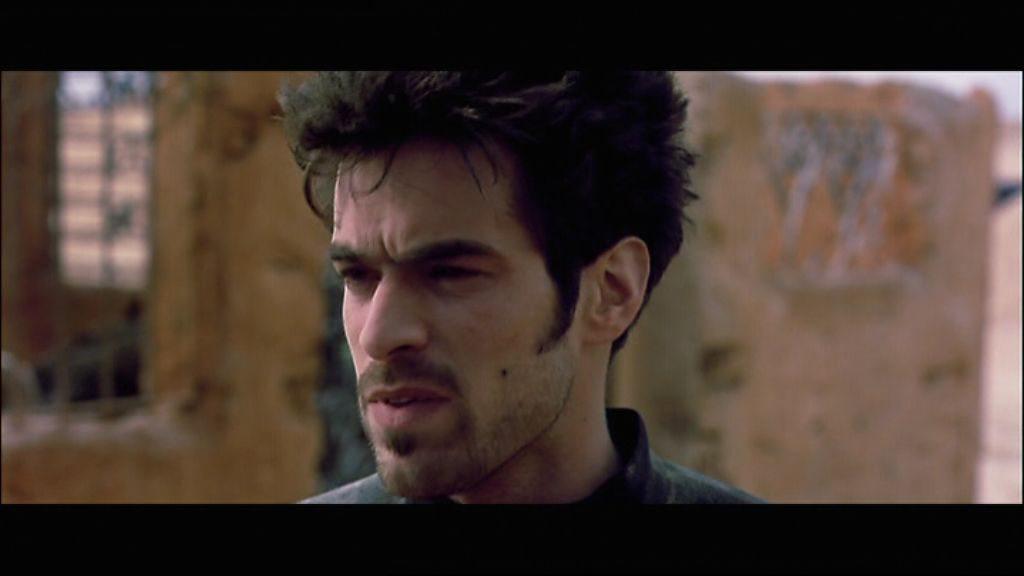 Кадр из фильма Возможно / Peut-être (1999)