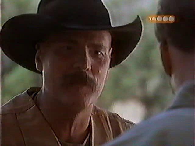 Кадр из фильма Каникулы на ранчо / Horse Sense (1999)